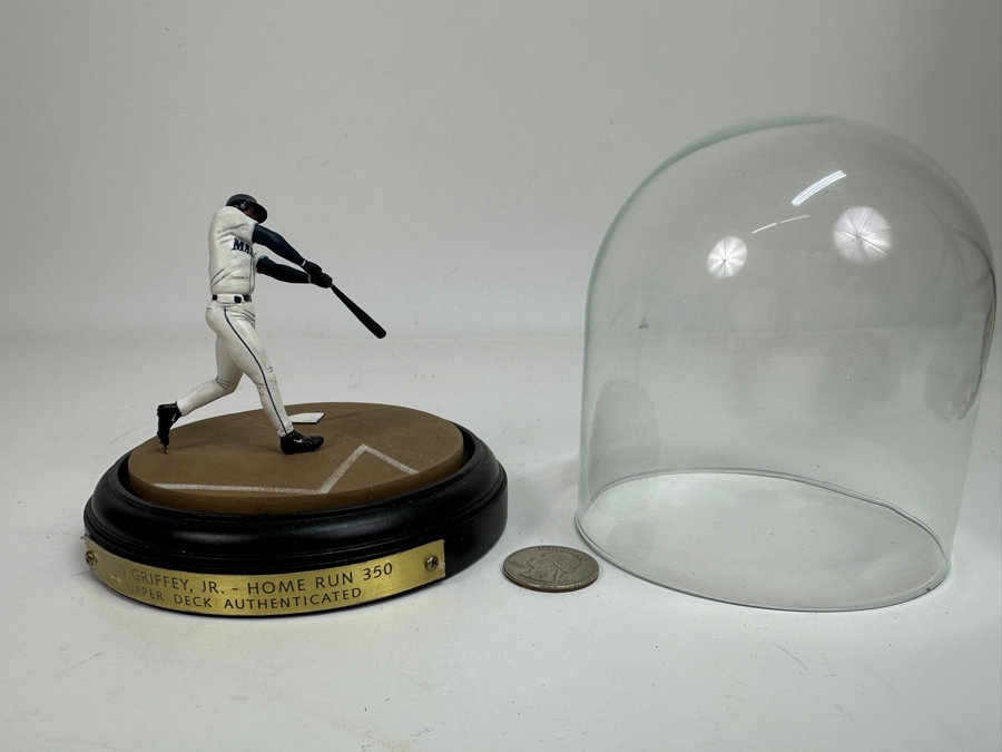 Vintage 1999 Upper Deck Ken Griffey Jr. Home Run 350 Figurine 4.5W X 5H [Photo 2]