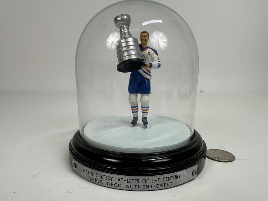 Vintage 2000 Upper Deck Wayne Gretzky Athletes Of The Century Figurine 4.5W X 5H [Photo 7]