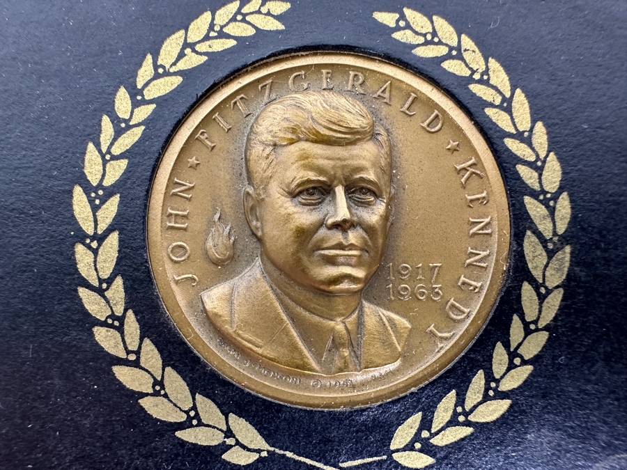 Vintage John Fitzgerald Kennedy Memorial Medal [Photo 2]