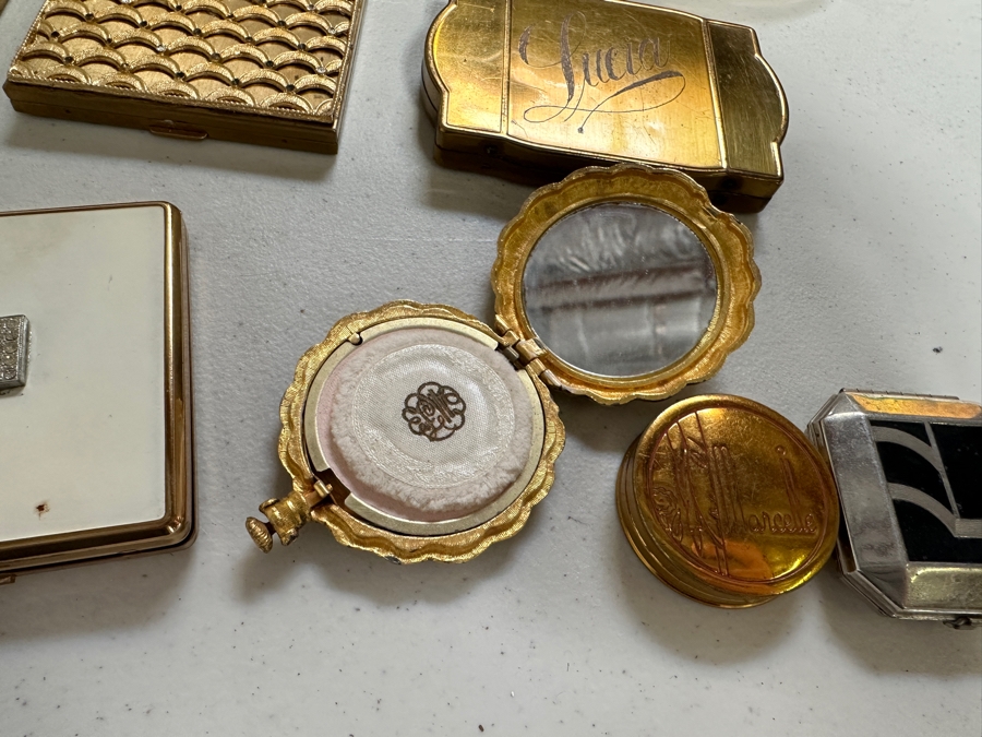 Collection Of Vintage Compacts - See Photos [Photo 19]