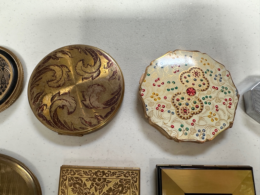 Collection Of Vintage Compacts - See Photos [Photo 11]