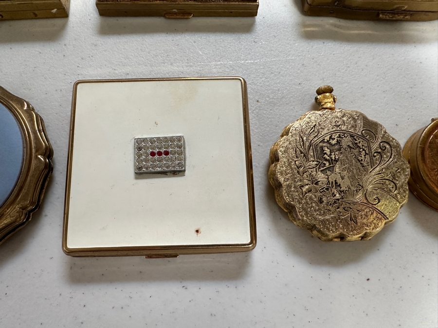 Collection Of Vintage Compacts - See Photos [Photo 3]