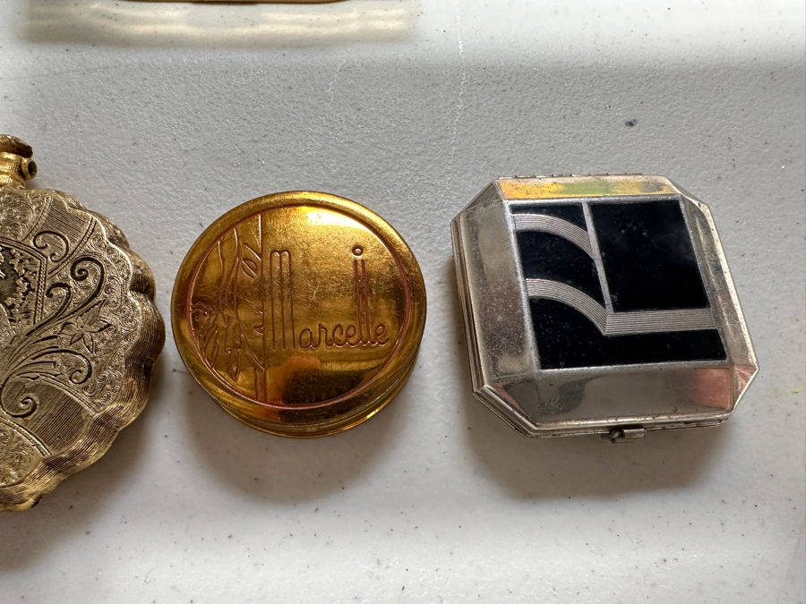 Collection Of Vintage Compacts - See Photos [Photo 4]