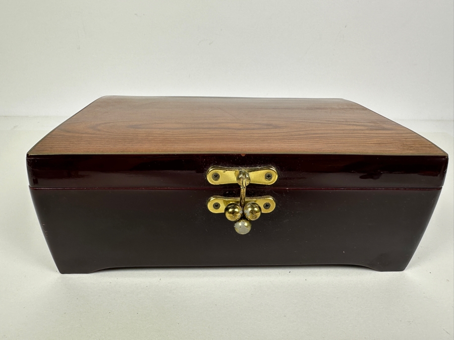 Vintage Schmid Working Roulette Wheel Jewelry Box - Roulette Wheel Spins When Opened 9W X 6.5D X 3.5H [Photo 2]