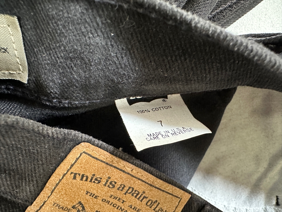 Collection Of Women's LEVI'S Jeans & Shorts Of Various Sizes [Photo 7]