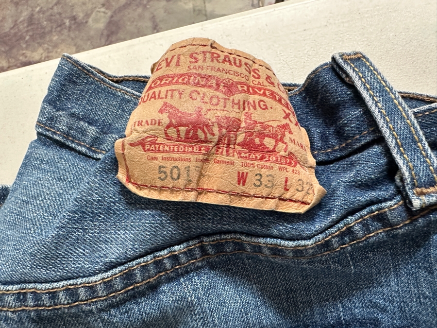Collection Of Men's LEVI'S Jeans Of Various Sizes [Photo 8]