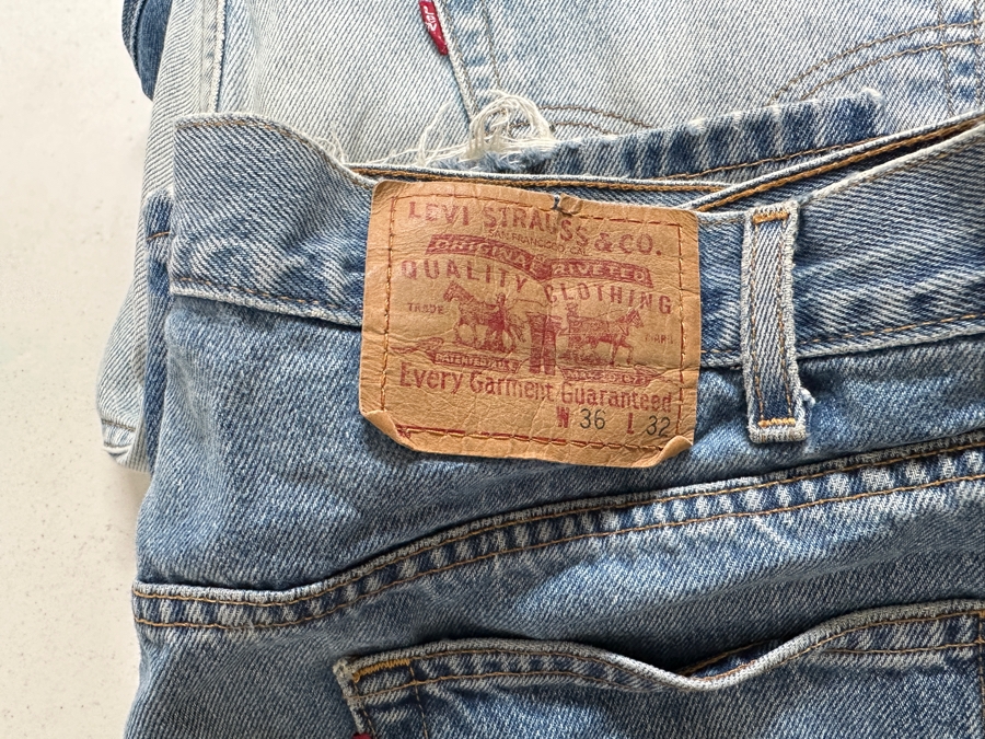 Collection Of Men's LEVI'S Jeans: 5 Measure W36 L32, 1 Measures W38 X L32 [Photo 2]