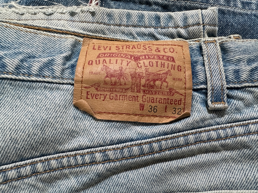Collection Of Men's LEVI'S Jeans: 5 Measure W36 L32, 1 Measures W38 X L32 [Photo 3]