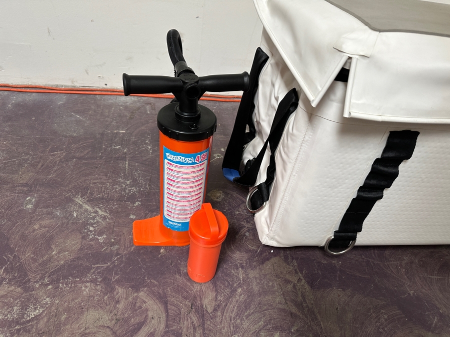 Aira Portable Floating Cooler 40W X 17D X 21H [Photo 2]