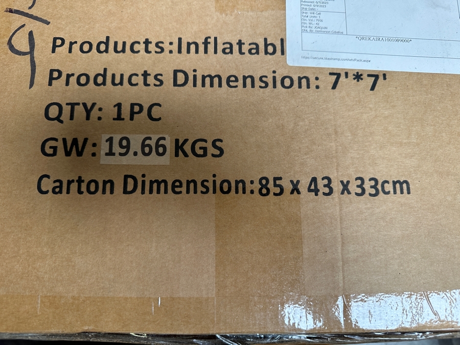 AIRA Inflatable Dock System 7' X 7' New Old Stock Retails $899	 [Photo 4]