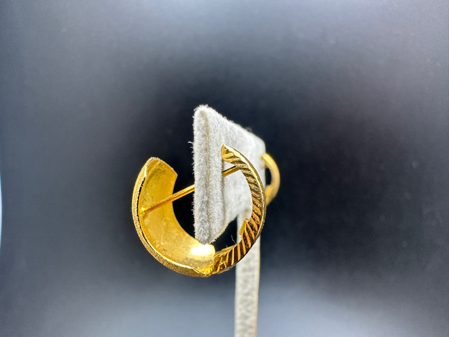 18K Gold Earrings 4.2g Gold Melt Value $272 [Photo 5]