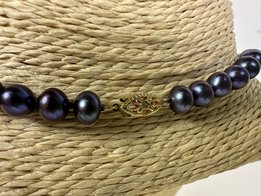 18' Tahitian Pearl Necklace With 14K Gold Clasp [Photo 3]
