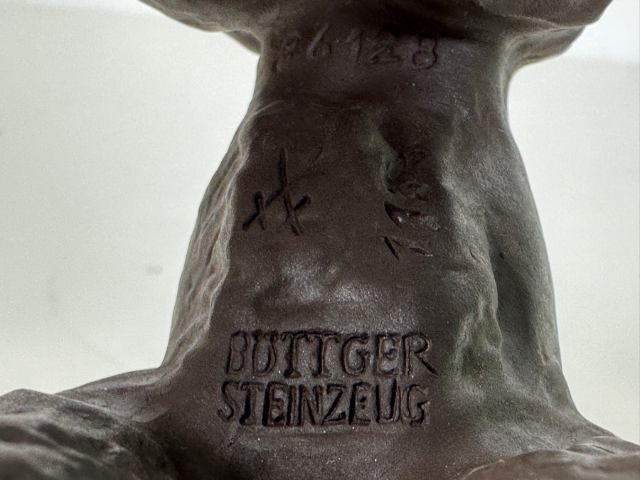 Meissen (Germany) Stoneware Poodle Figurine 6.5W X 5.5H Estimate $320 [Photo 9]