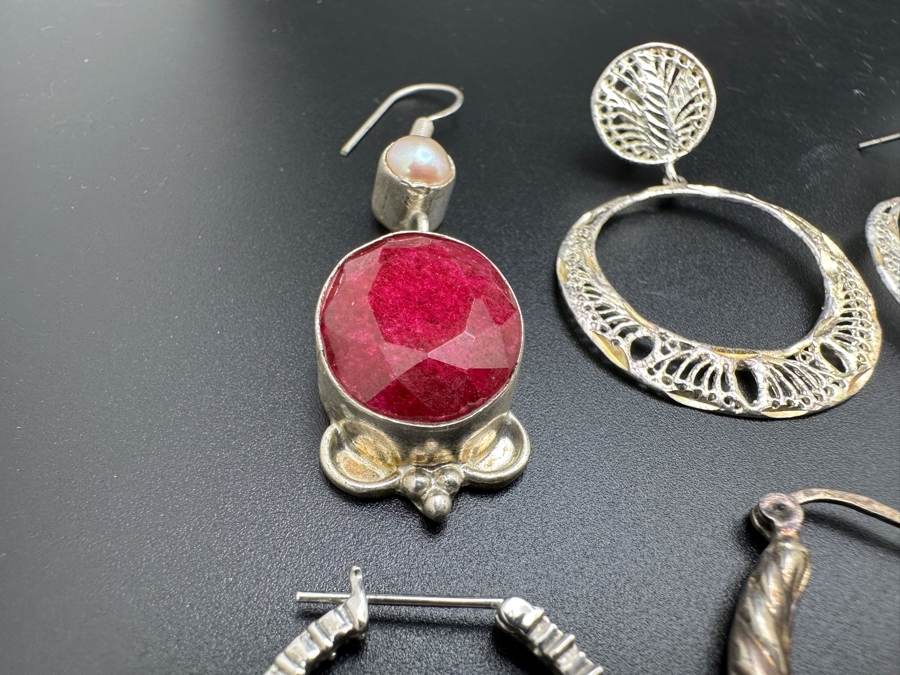 Four Pairs Of Sterling Silver Earrings 25.2g [Photo 3]