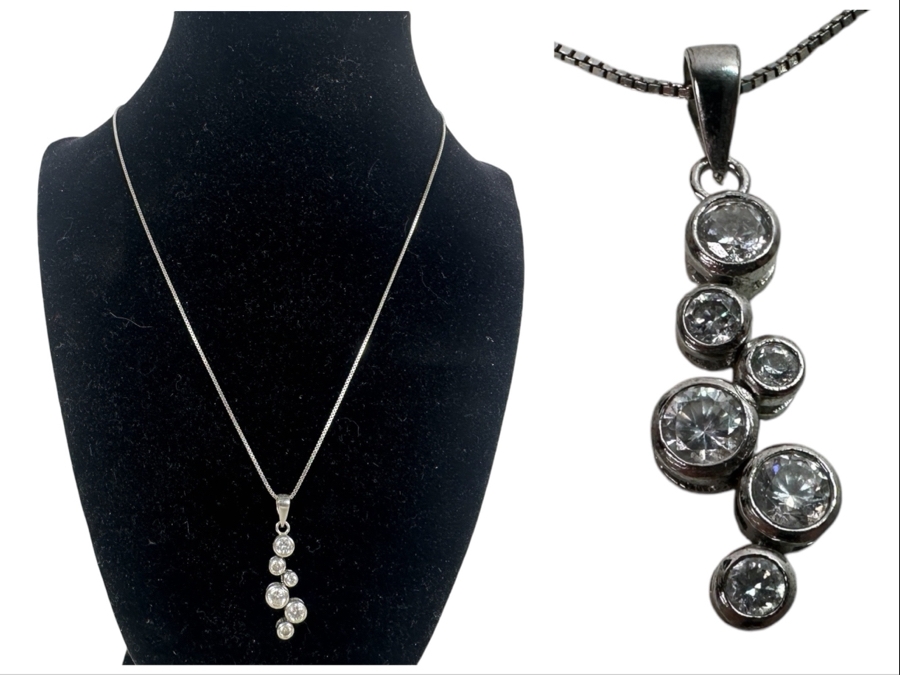 Sterling Silver Pendant With 18' Sterling Silver Chain Necklace 4.3g [Photo 1]