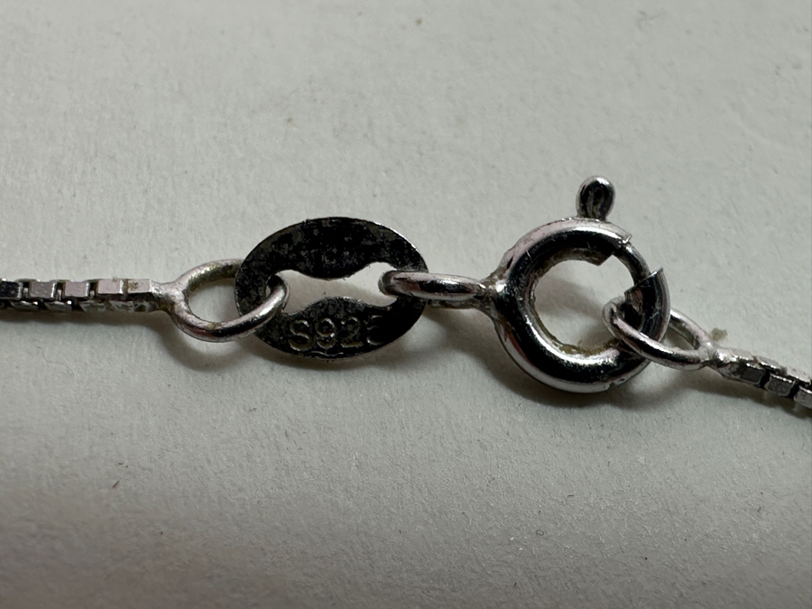 Sterling Silver Pendant With 18' Sterling Silver Chain Necklace 4.3g [Photo 4]