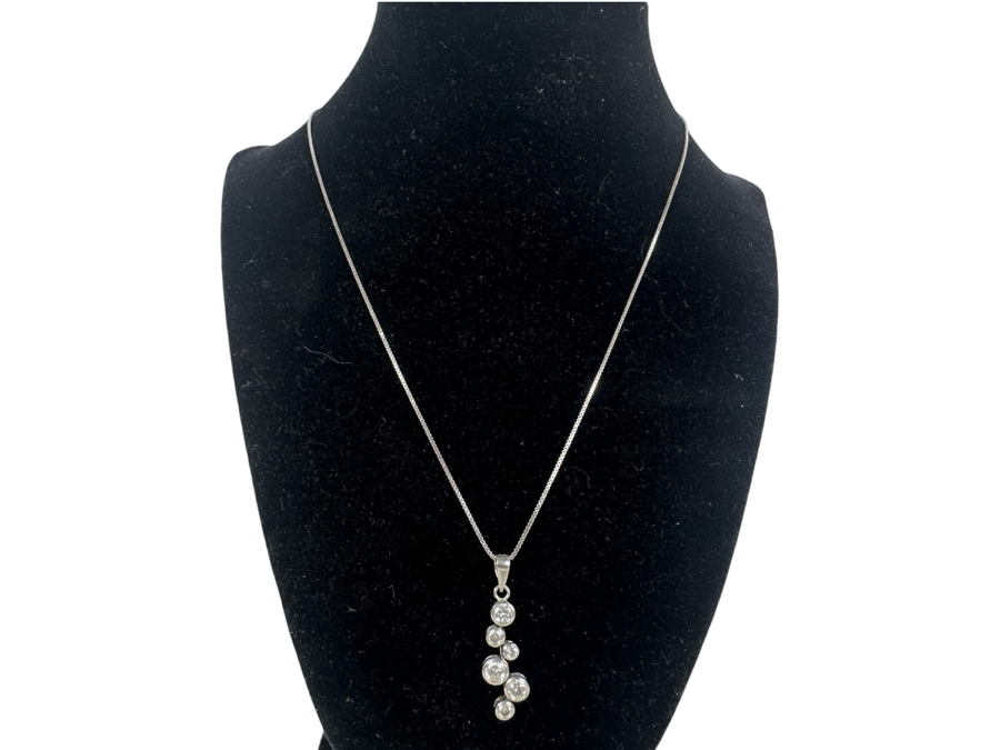 Sterling Silver Pendant With 18' Sterling Silver Chain Necklace 4.3g [Photo 2]