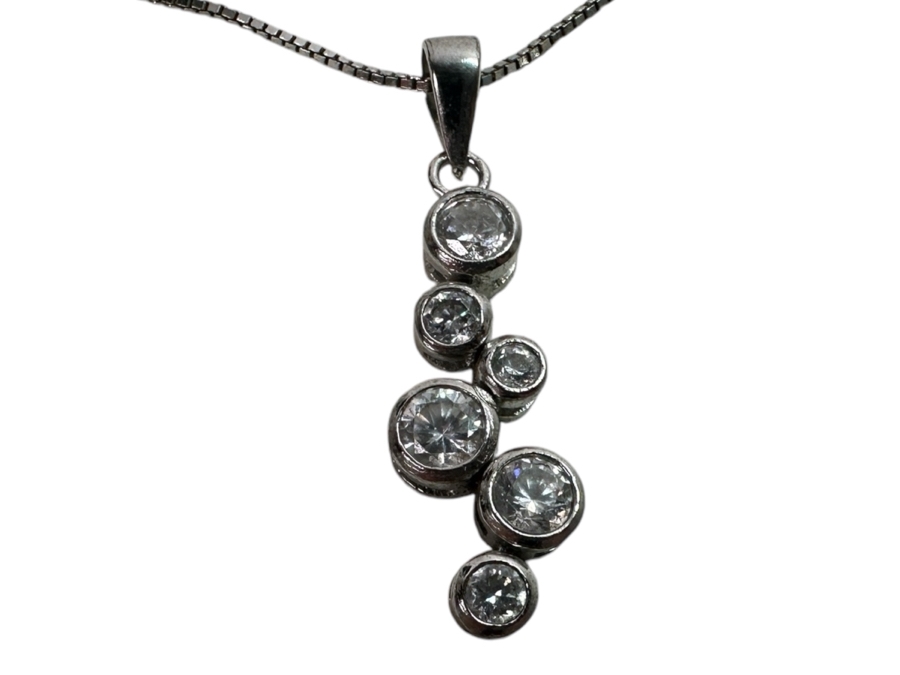 Sterling Silver Pendant With 18' Sterling Silver Chain Necklace 4.3g [Photo 3]
