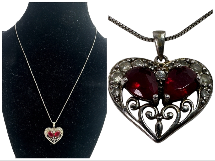Sterling Silver Pendant With 18' Sterling Silver Chain Necklace 3.3g [Photo 1]