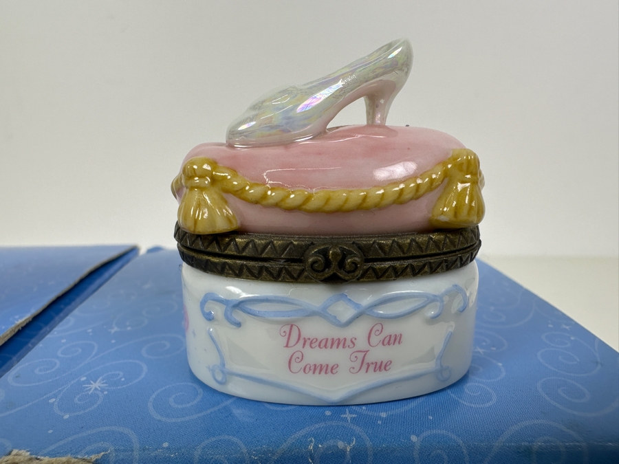 Pair Of Walt Disney Cinderella Porcelain Hinged Boxes [Photo 3]