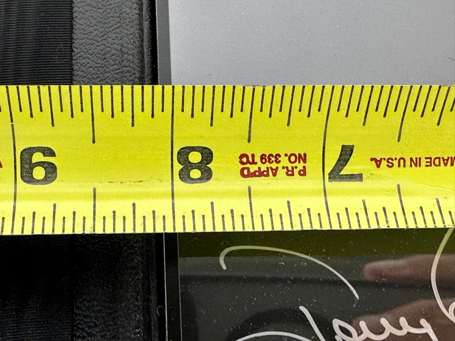 Autographed Upper Deck Authenticated Collector's Choice Tony Gwynn B&W Photograph 8 X 10 [Photo 8]