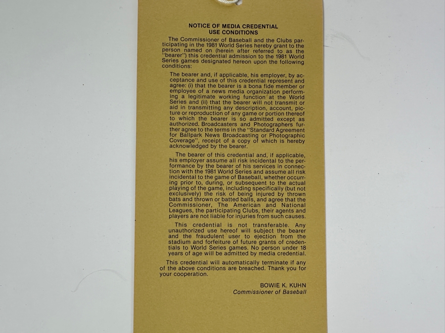 Vintage 1981 World Series Press Pass 3.25 X 9.25 [Photo 5]