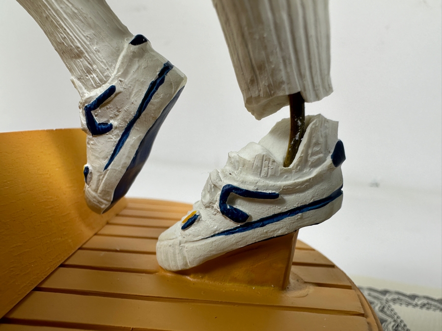 Kareem Abdul-Jabbar Autographed Special Issue Figurine LA Lakers By Gartlan 1989 Limited Edition Of 1,989 'The Captain' Personally Autographed By Kareem Note Damage To One Of The Legs With C.O.A. And Box 11H [Photo 10]