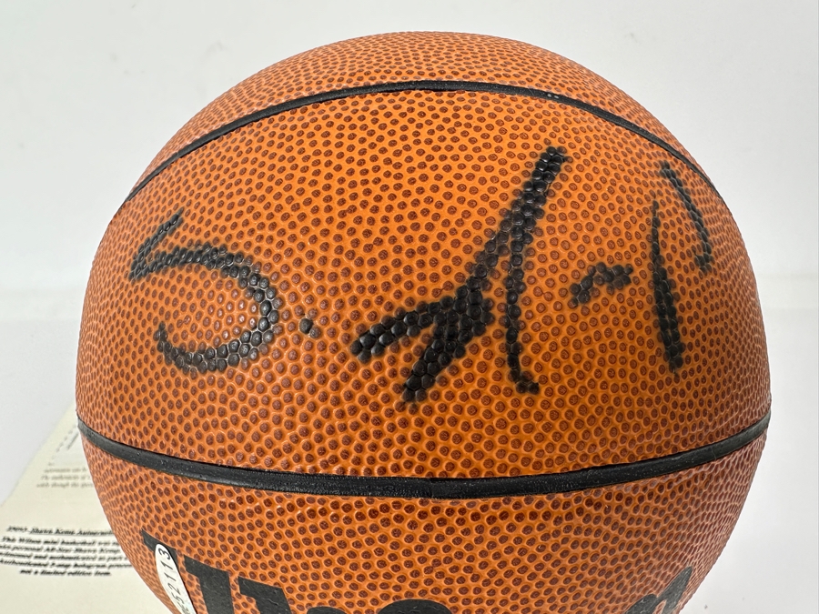 Upper Deck Authenticated Shawn Kemp Autographed Mini NBA Basketball [Photo 3]