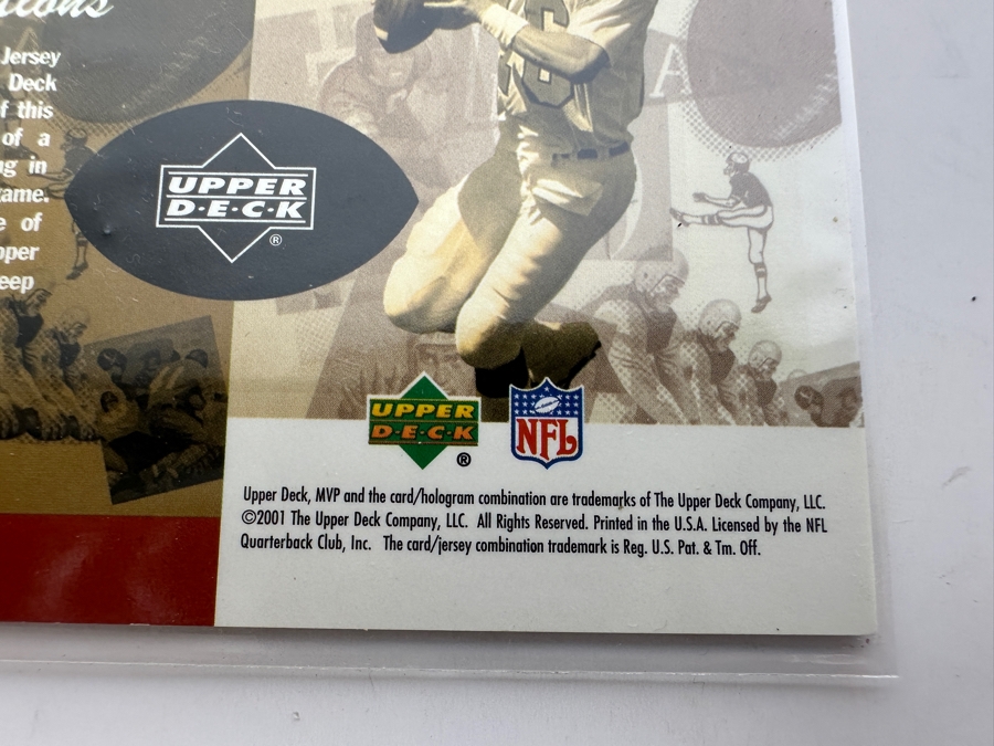Upper Deck 2001 MVP Peyton Manning Campus Classics University Of Tennessee Game-Used Jersey Football Card [Photo 4]