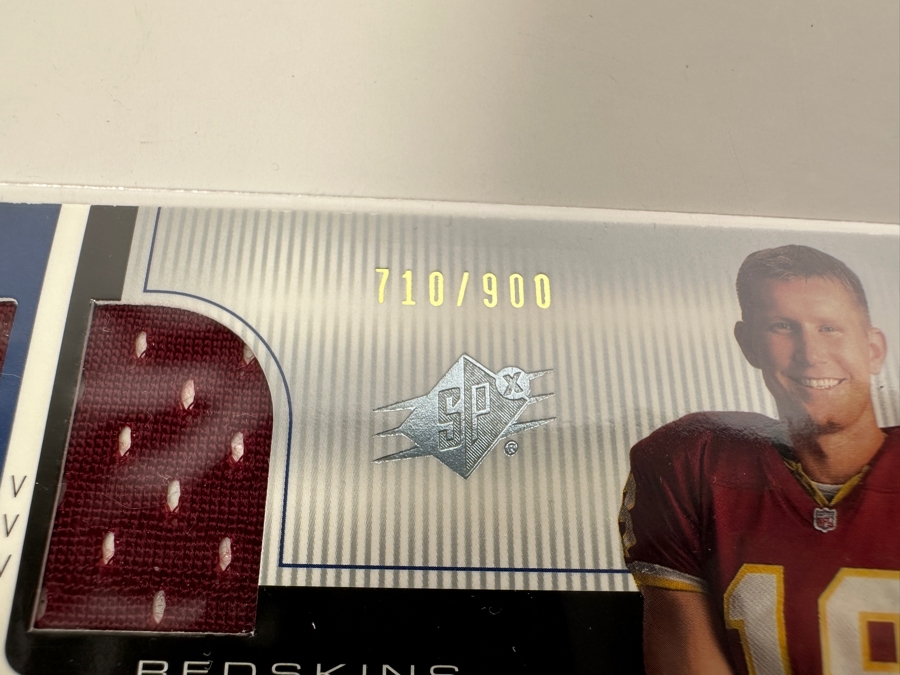 Upper Deck SP 2001 Sage Rosenfels Autographed Rookie Washington Redskins Game-Used Jersey Limited Edition Football Card Numbered 710 Of 900 [Photo 2]