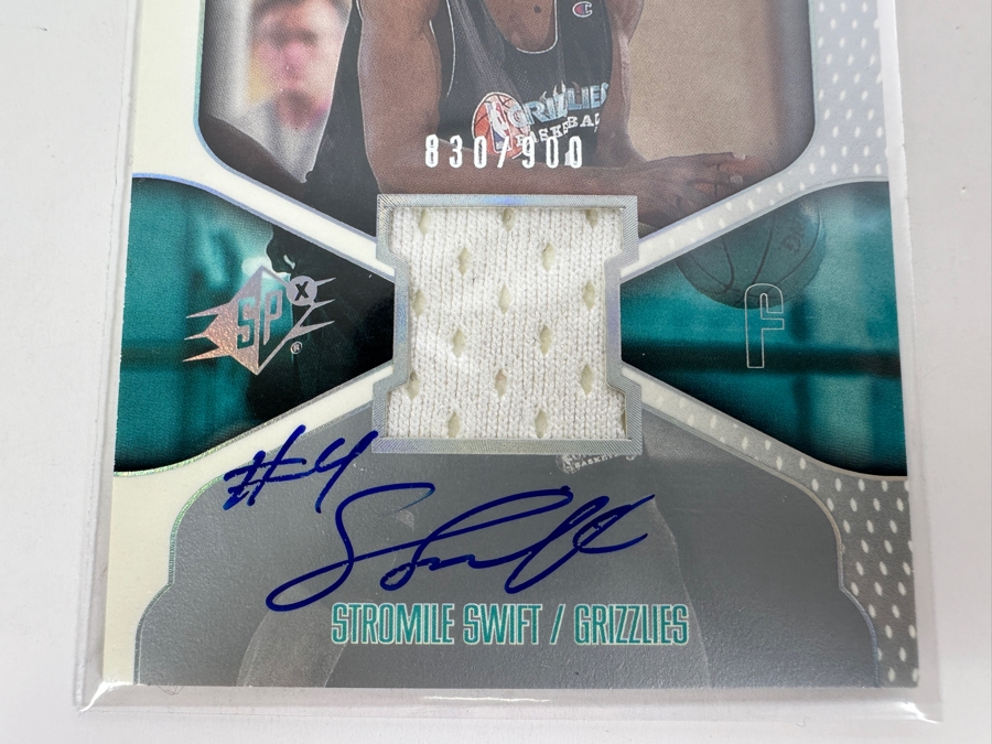 Upper Deck SP 2000 Stromile Swift Autographed Memphis Grizzlies NBA Basketball Card Limited Edition Numbered 830 Of 900 [Photo 2]