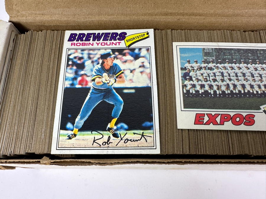 1977 Topps Baseball Cards - Look Up Values Of Cards In This Set [Photo 3]