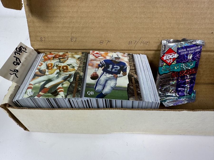 1995 Collector's Edge Football Cards [Photo 1]