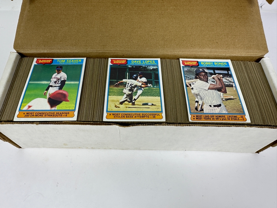 1976 Topps Baseball Cards - Look Up Values Of Cards In This Set