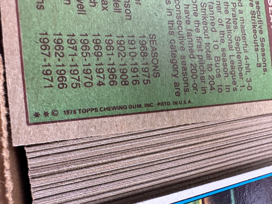 1976 Topps Baseball Cards - Look Up Values Of Cards In This Set [Photo 6]