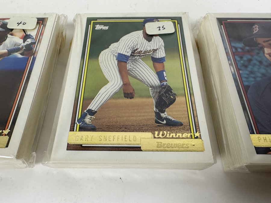 1992 Topps Baseball Card Packs [Photo 4]