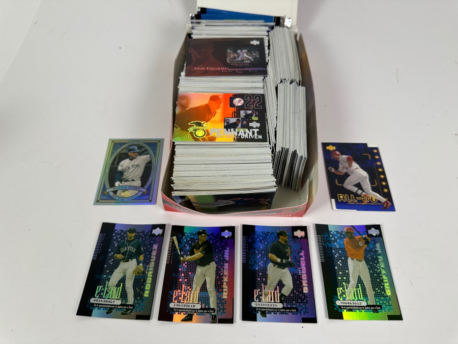 Upper Deck 2000 MLB Baseball Cards