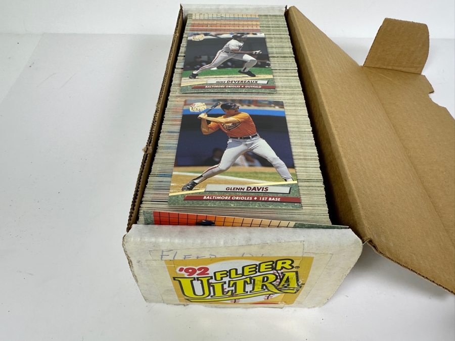 1992 Fleer Ultra MLB Baseball Cards [Photo 2]