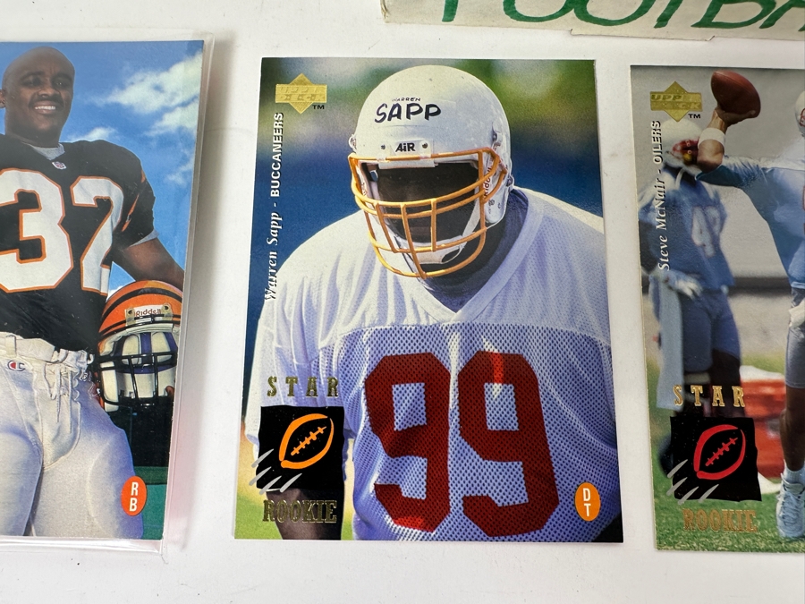 1995 Upper Deck NFL Football Cards [Photo 5]