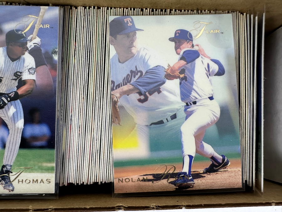 1993 Fleer Flair Baseball Cards [Photo 4]