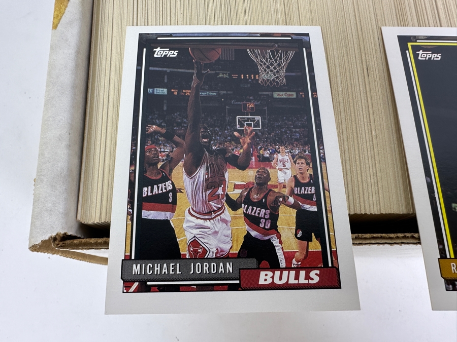 1992 Topps NBA Basketball Cards [Photo 3]
