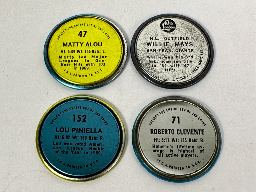 3 1971 Topps MLB Baseball Coins: Matty Alou, Lou Piniella & Roberto Clemente Plus 1 1965 Old London Willie Mays Trading Coin [Photo 7]