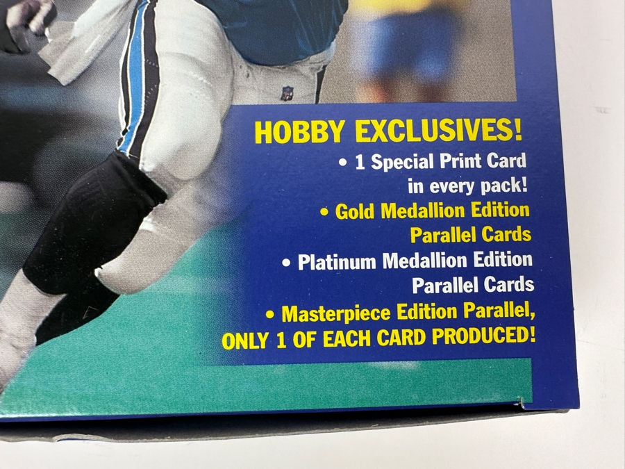 Just Added - 1999 Fleer Ultra NFL Football Cards - 24 Unopened Packs Each With 10 Cards [Photo 4]