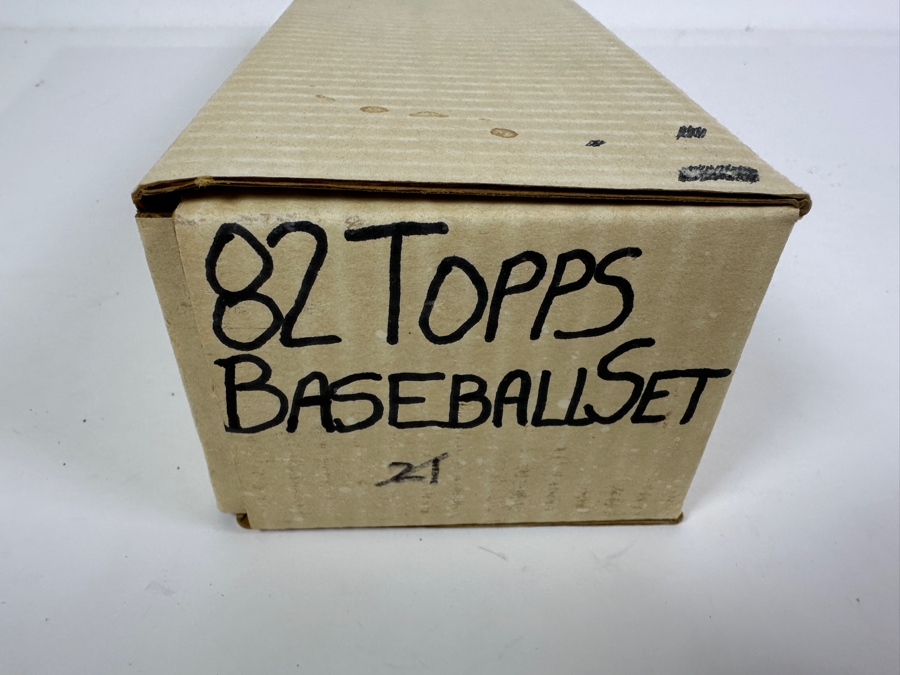 Just Added - 1982 Topps MLB Baseball Cards - Look Up Values Of Cards In This Set [Photo 10]