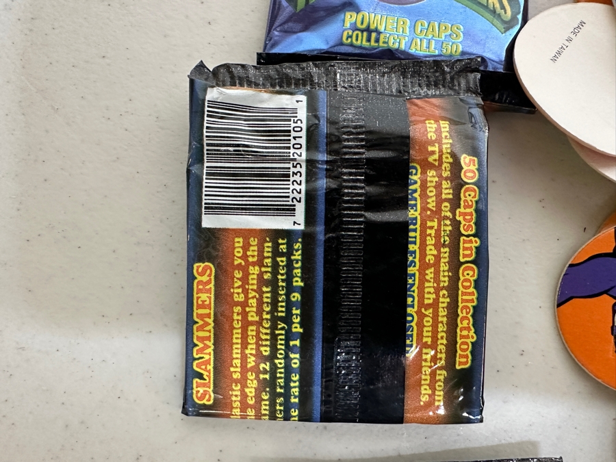 Just Added - Huge Vintage Lot Mighty Morphin Power Rangers Pogs (Some New In Packaging) & Three 1993 Bandai Power Ranger Action Figures In Blister Packs [Photo 7]