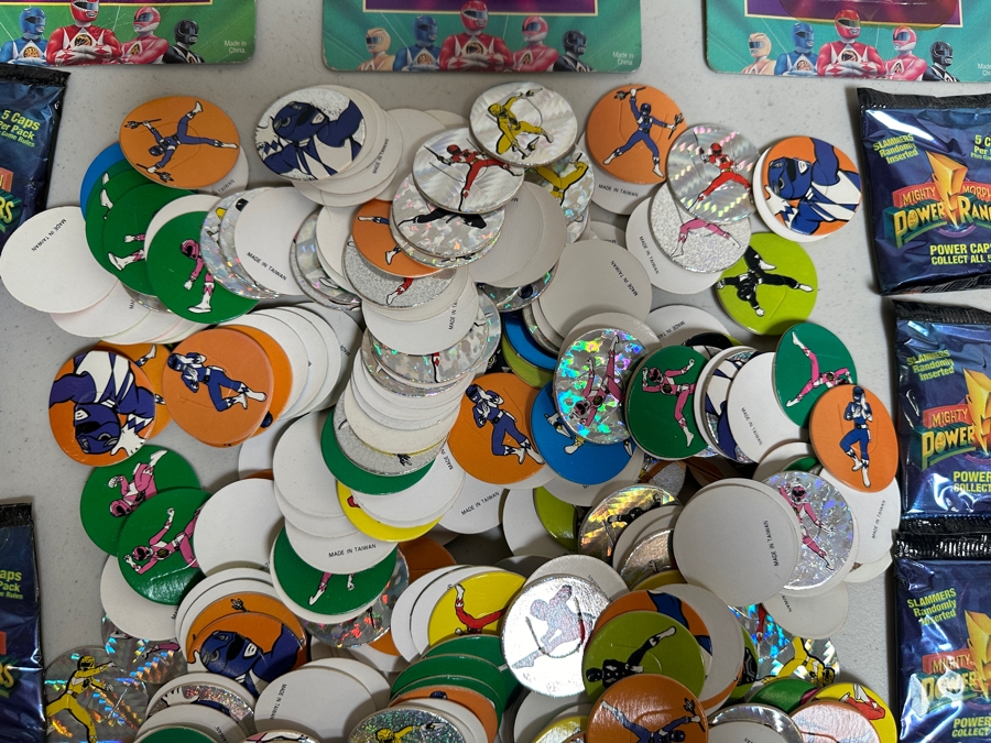 Just Added - Huge Vintage Lot Mighty Morphin Power Rangers Pogs (Some New In Packaging) & Three 1993 Bandai Power Ranger Action Figures In Blister Packs [Photo 9]