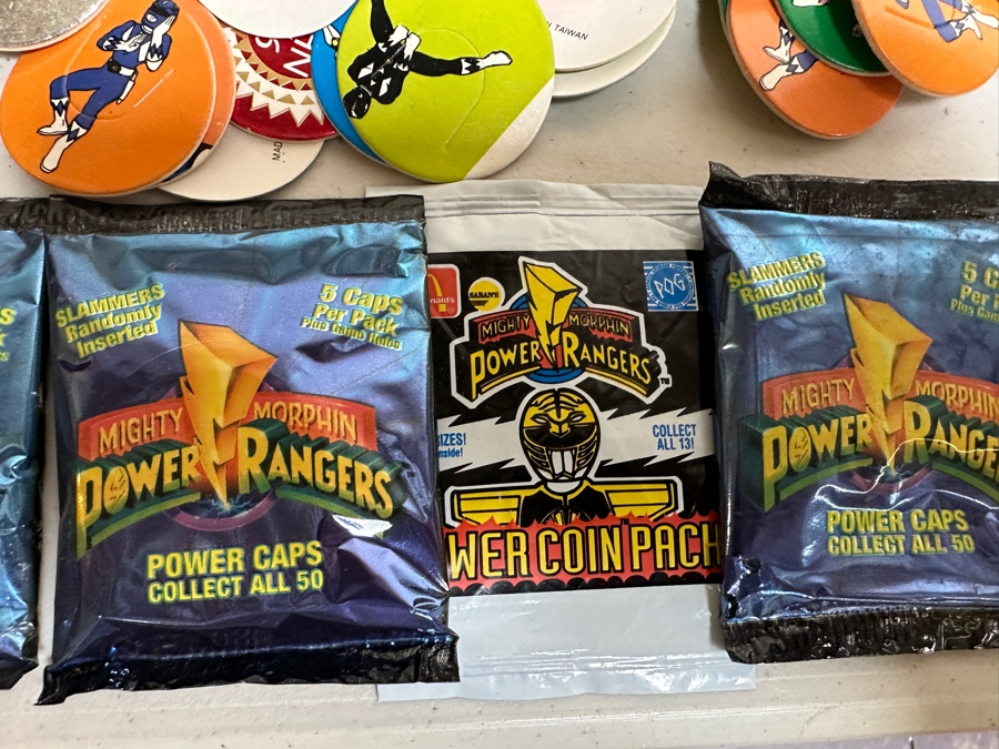Just Added - Huge Vintage Lot Mighty Morphin Power Rangers Pogs (Some New In Packaging) & Three 1993 Bandai Power Ranger Action Figures In Blister Packs [Photo 11]