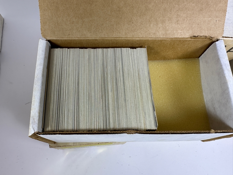 Just Added - Collection Of MLB Baseball Cards: Donruss 1985/87/92/96, Fleer 1992/94, Leaf Studio 1991, Score 1994 & Pinnacle 1994 [Photo 11]