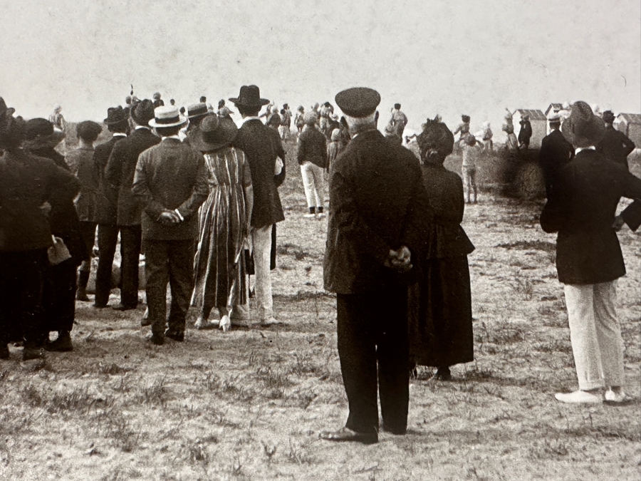 Jacques Henri Lartigue (1894-1986, France) Hand Signed Photograph Balloon Airship 1919 Gelatin Silver Print, Printed Later, Signed In Ink J. H. Lartigue 10 X 9.5 Estimate $5,000-$7,000 [Photo 6]