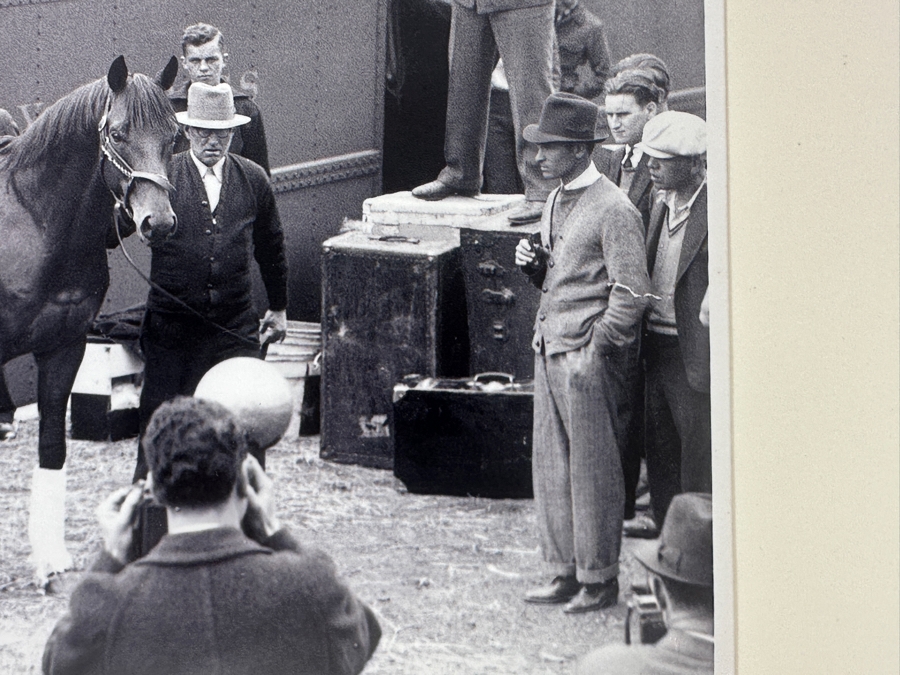 B&W Photograph Of Seabisquit Champion Thoroughbred Racehorse Arriving At Belmont Park In 1938 Via Pacific Lines Railroad Photo 10 X 8 [Photo 6]